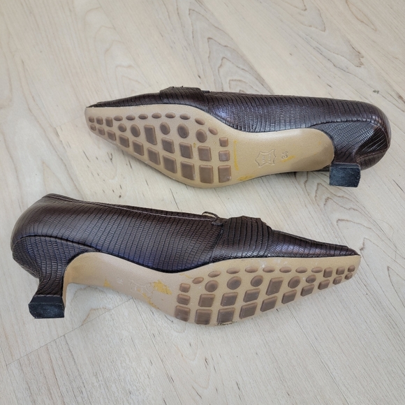 Heals - Picture 7 of 7